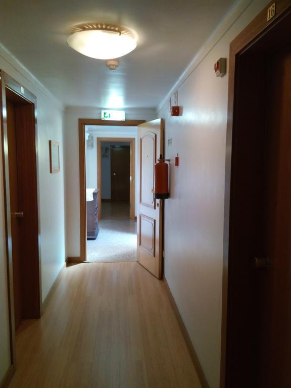 Residencial Moeda Hotel Coimbra Eksteriør billede